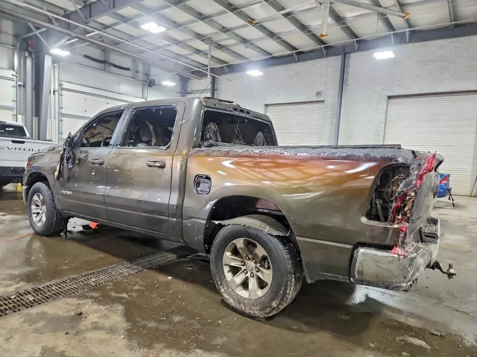 2024 RAM 1500 LARAMIE  