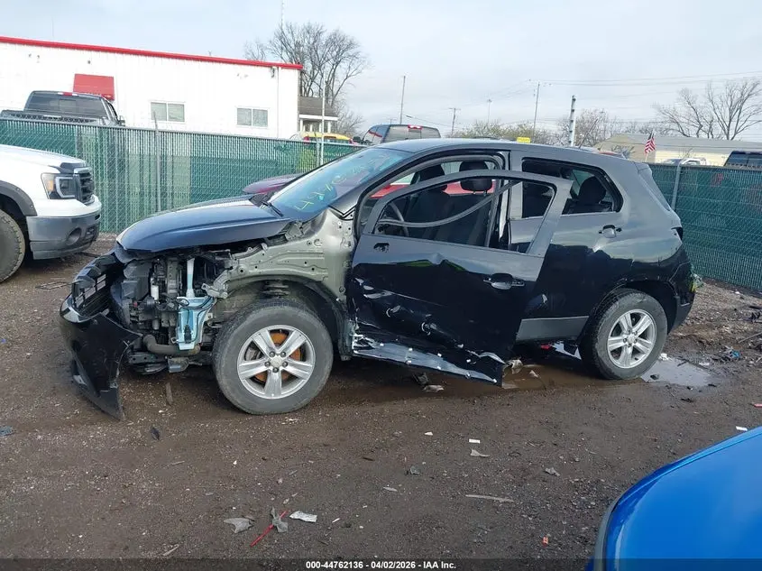 2021 CHEVROLET TRAX FWD LS