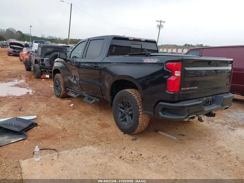 2021 CHEVROLET SILVERADO 1500 4WD  SHORT BED LT TRAIL BOSS