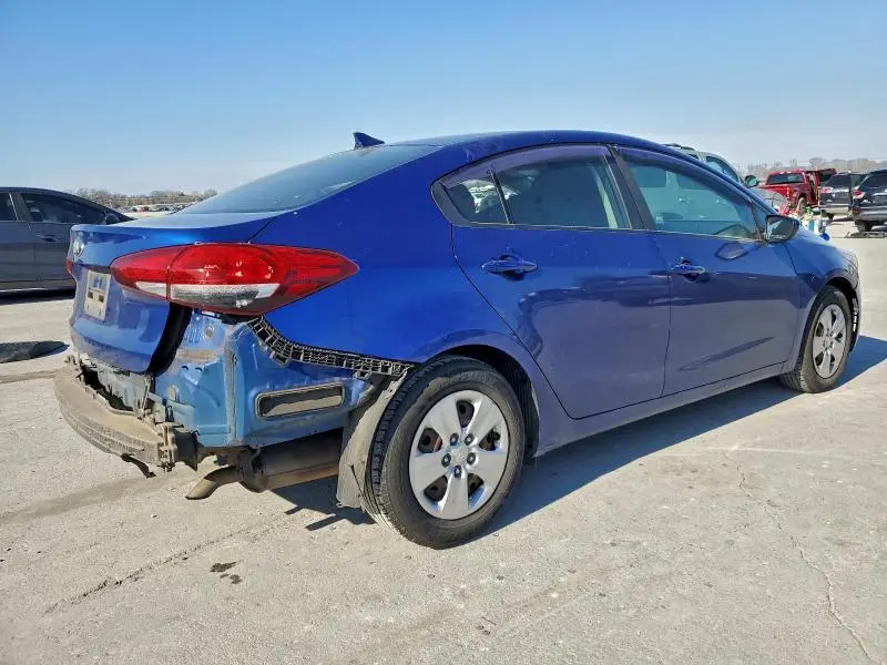 2017 KIA FORTE LX  