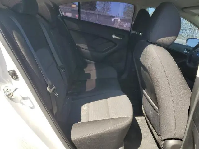 2017 KIA FORTE LX  
