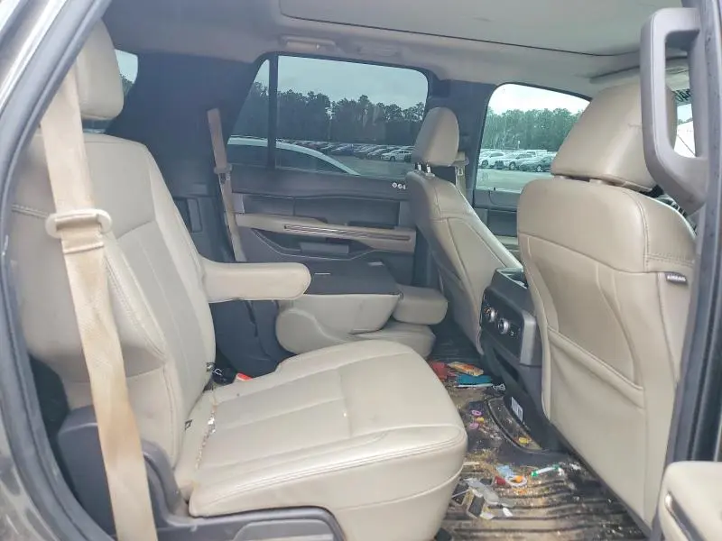 2021 FORD EXPEDITION XLT  