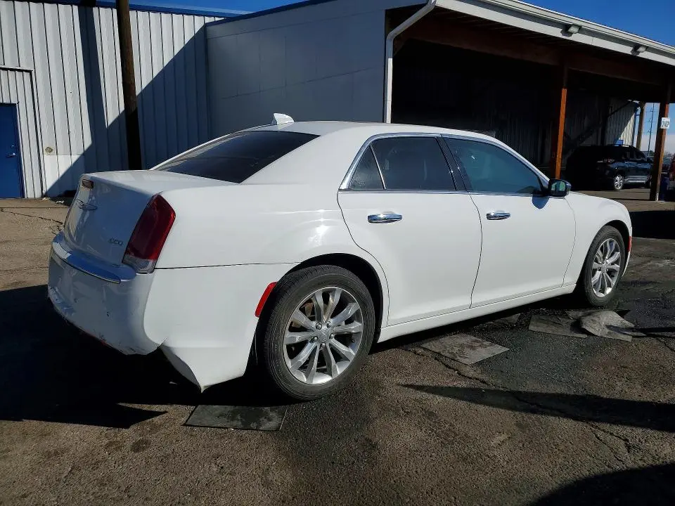 2018 CHRYSLER 300 LIMITED  