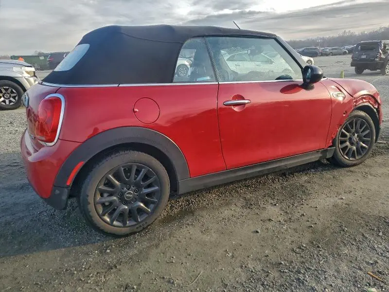 2018 MINI COOPER   