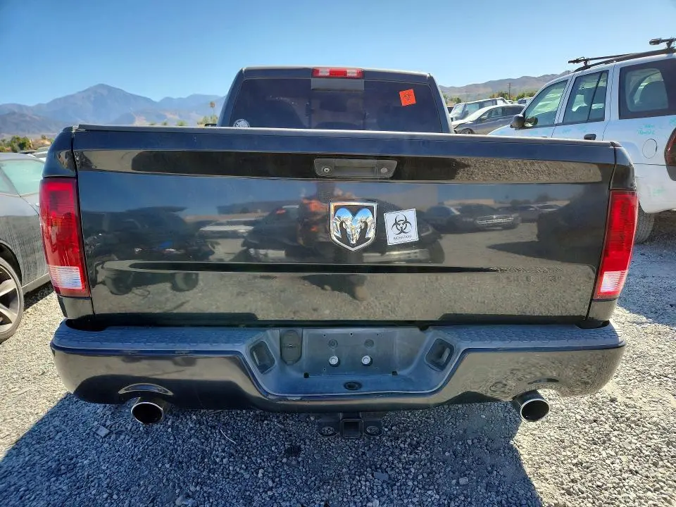 2016 RAM 1500 ST  