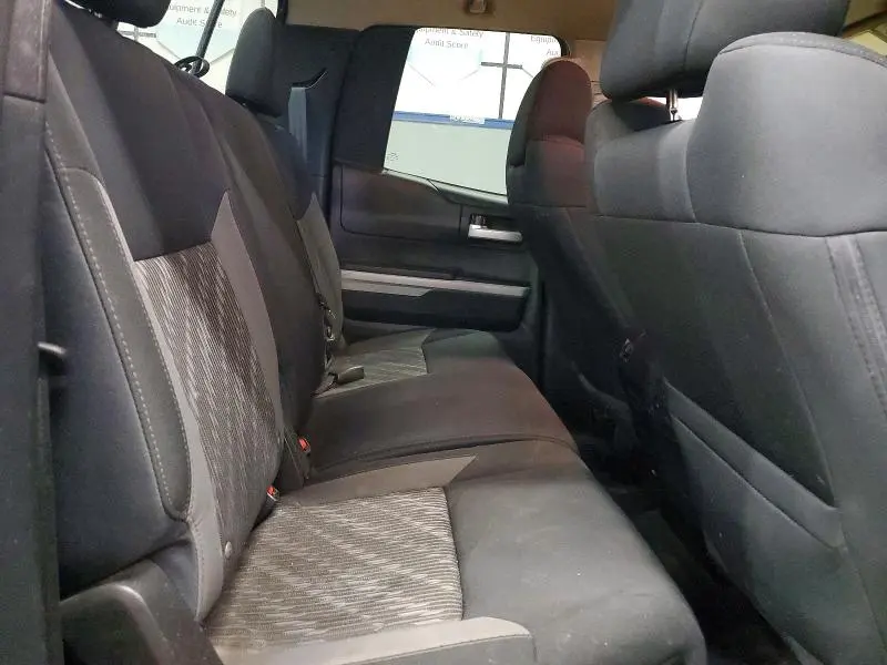 2018 TOYOTA TUNDRA SR5  