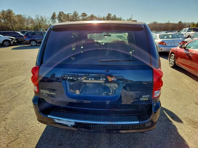 2015 DODGE GRAND CARAVAN SXT  