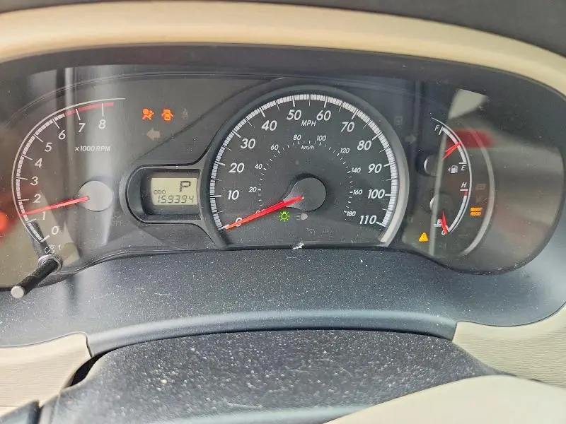 2013 TOYOTA SIENNA LE 8-PASSENGER  