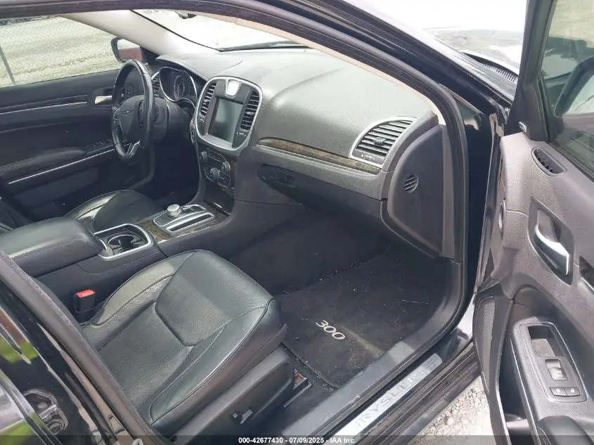 2015 CHRYSLER 300C  