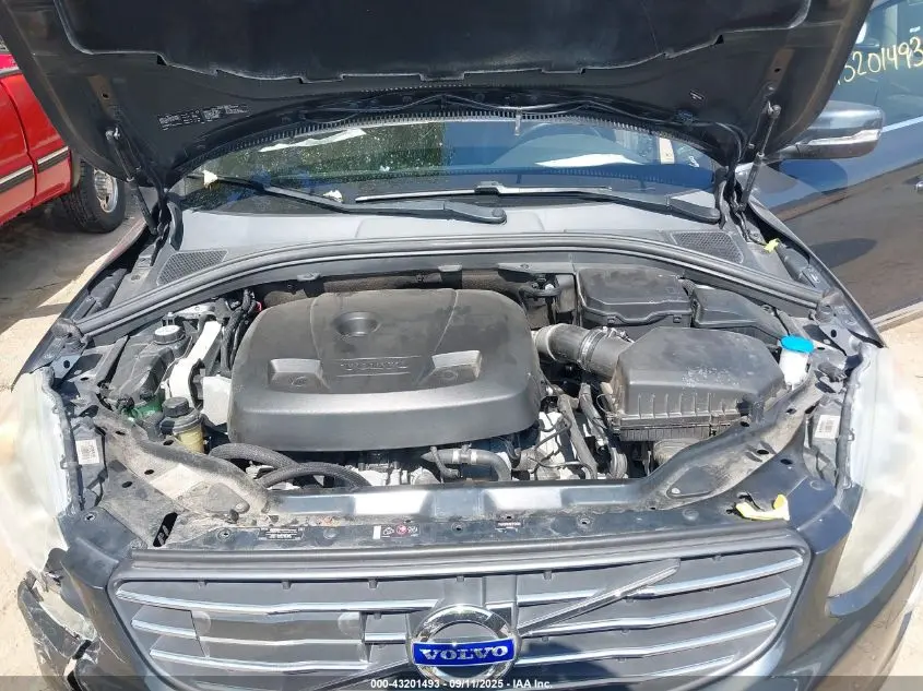 2015 VOLVO XC60 T5 PLATINUM