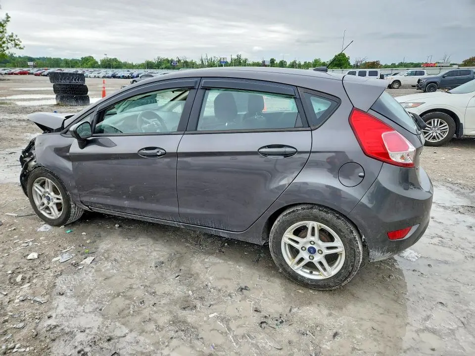 2017 FORD FIESTA SE  