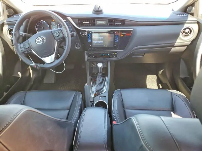 2017 TOYOTA COROLLA XLE  