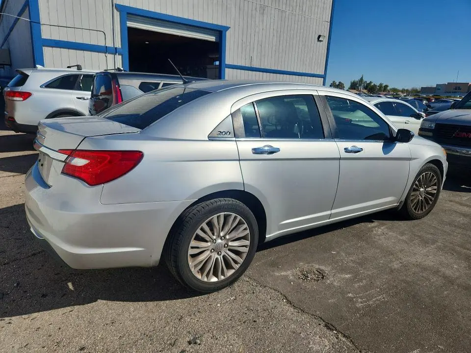 2012 CHRYSLER 200 LIMITED  