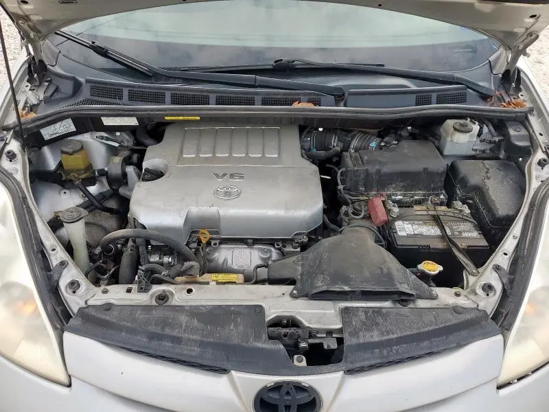 2010 TOYOTA SIENNA CE  