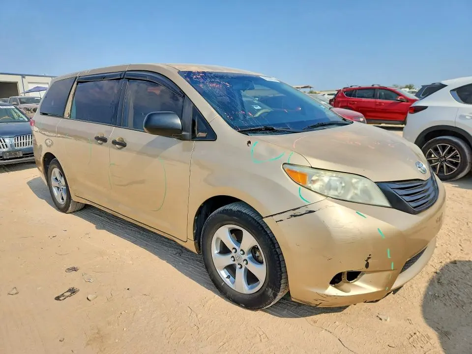 2011 TOYOTA SIENNA BASE 7-PASSENGER  