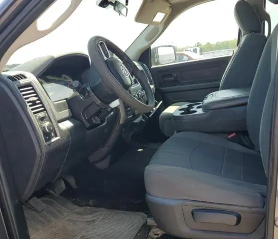 2016 RAM 1500 ST