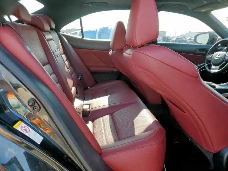 2019 LEXUS IS 300  
