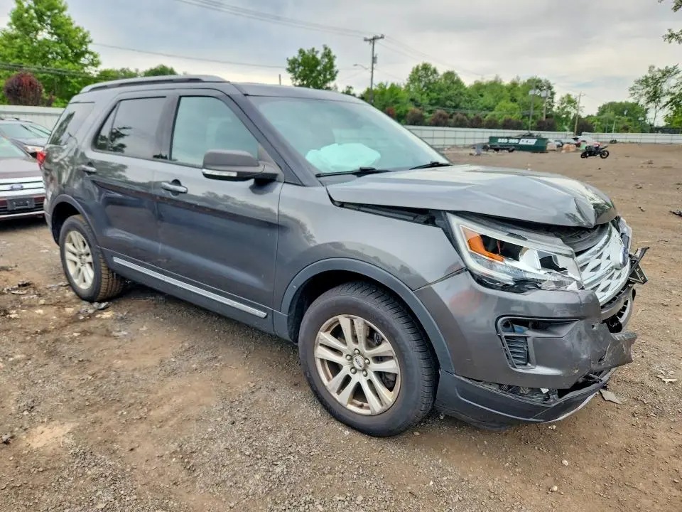 2019 FORD EXPLORER XLT  