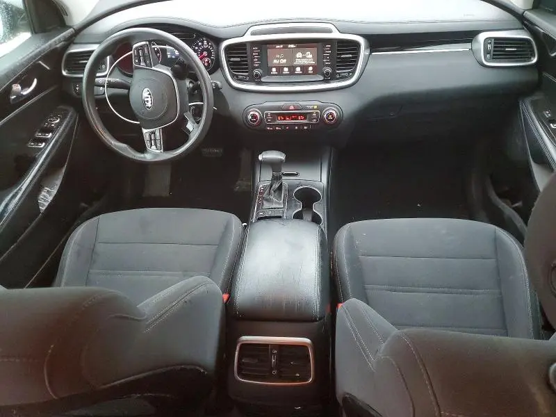 2019 KIA SORENTO LX V6  