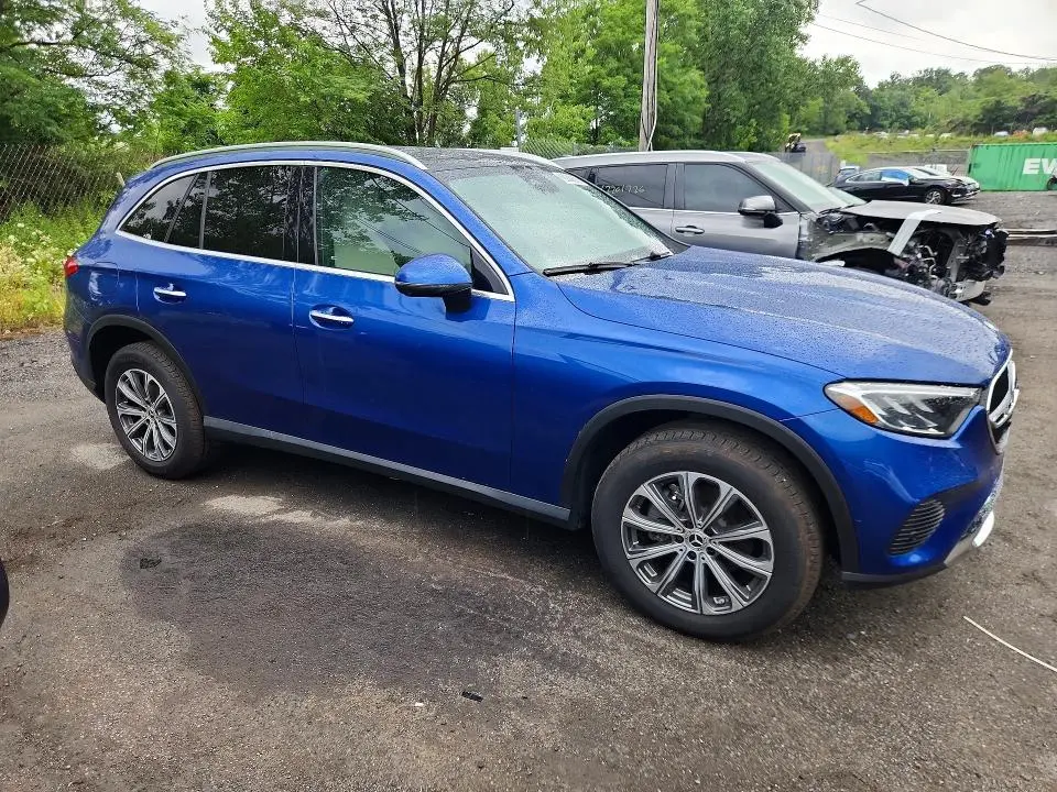 2025 MERCEDES-BENZ GLC 300 4MATIC  