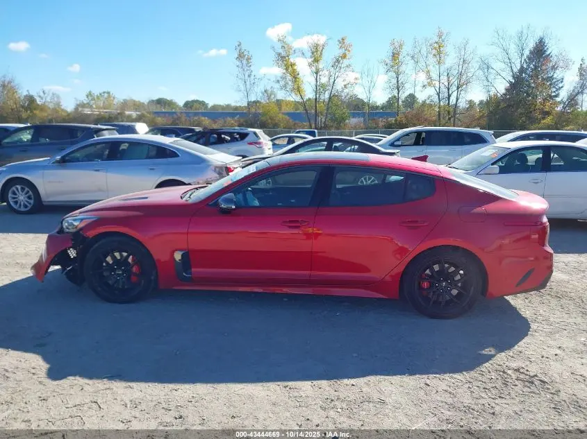 2018 KIA STINGER GT2