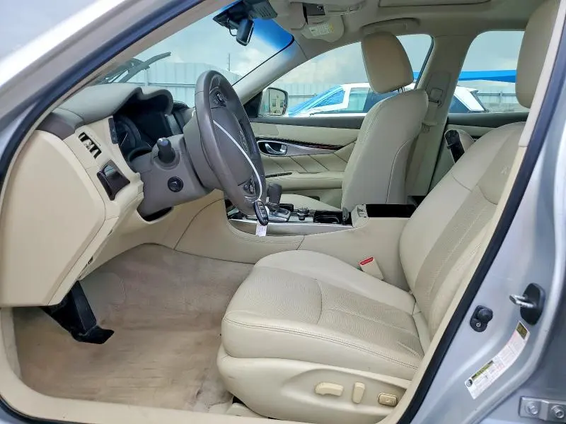 2013 INFINITI M37 X  
