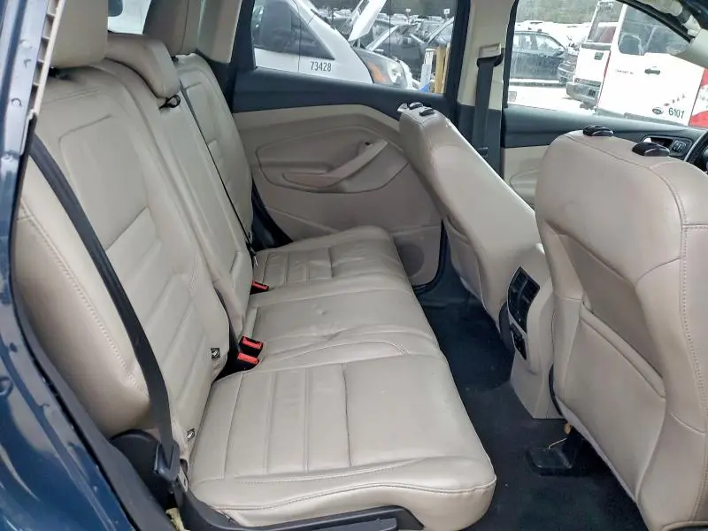 2019 FORD ESCAPE TITANIUM  