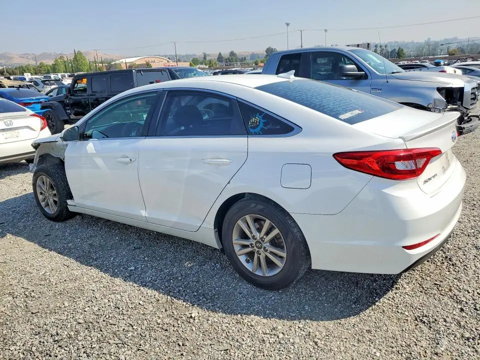 2017 HYUNDAI SONATA SE  