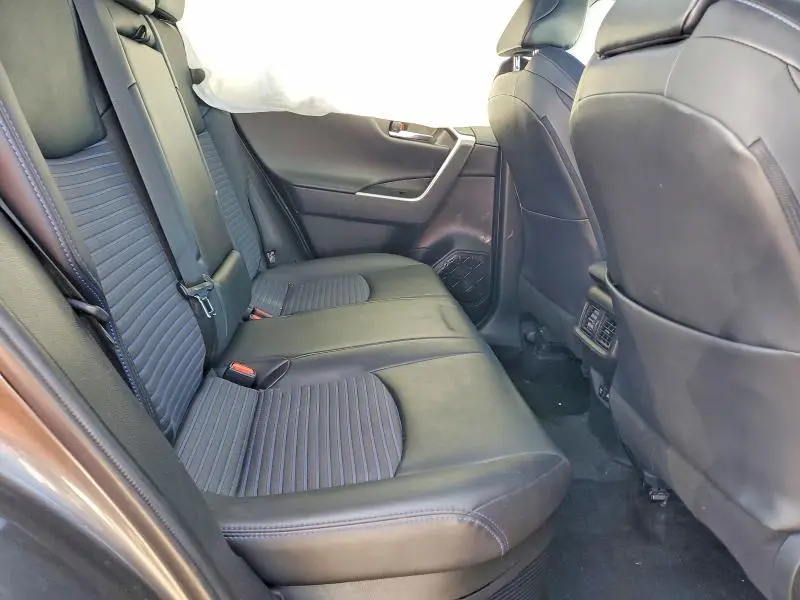 2021 TOYOTA RAV4 XSE  