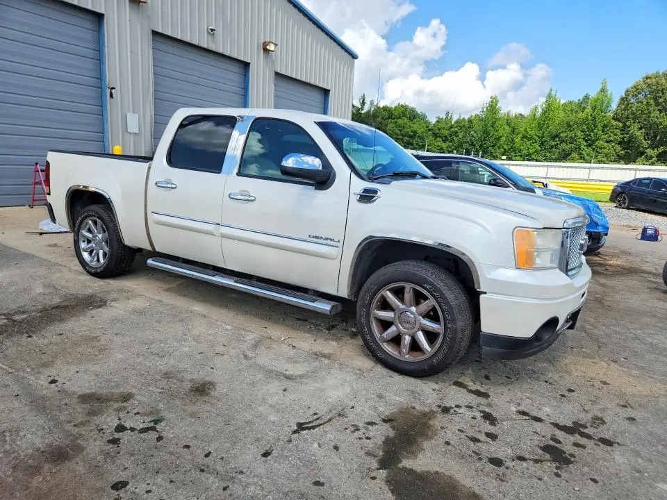 2011 GMC SIERRA K1500 DENALI  