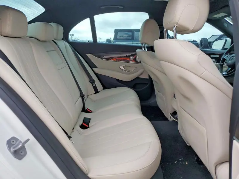 2017 MERCEDES-BENZ E 300  