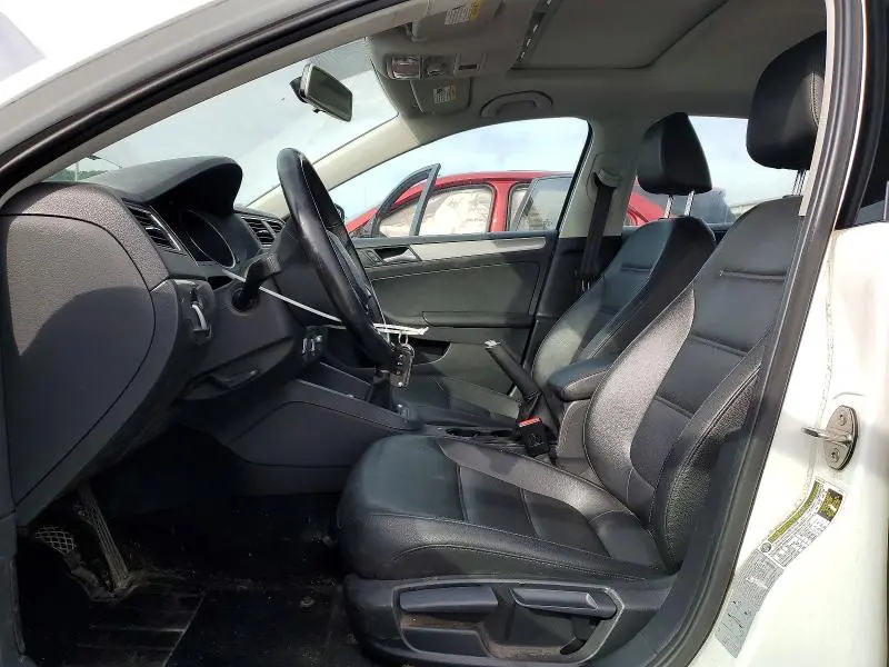 2018 VOLKSWAGEN JETTA SE  