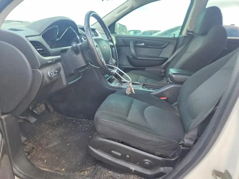 2013 CHEVROLET TRAVERSE LT  