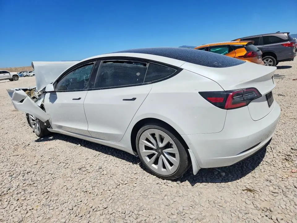 2021 TESLA MODEL 3   
