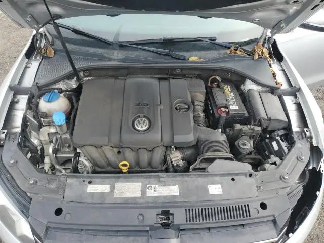 2013 VOLKSWAGEN PASSAT SE