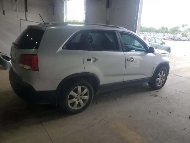 2011 KIA SORENTO BASE  