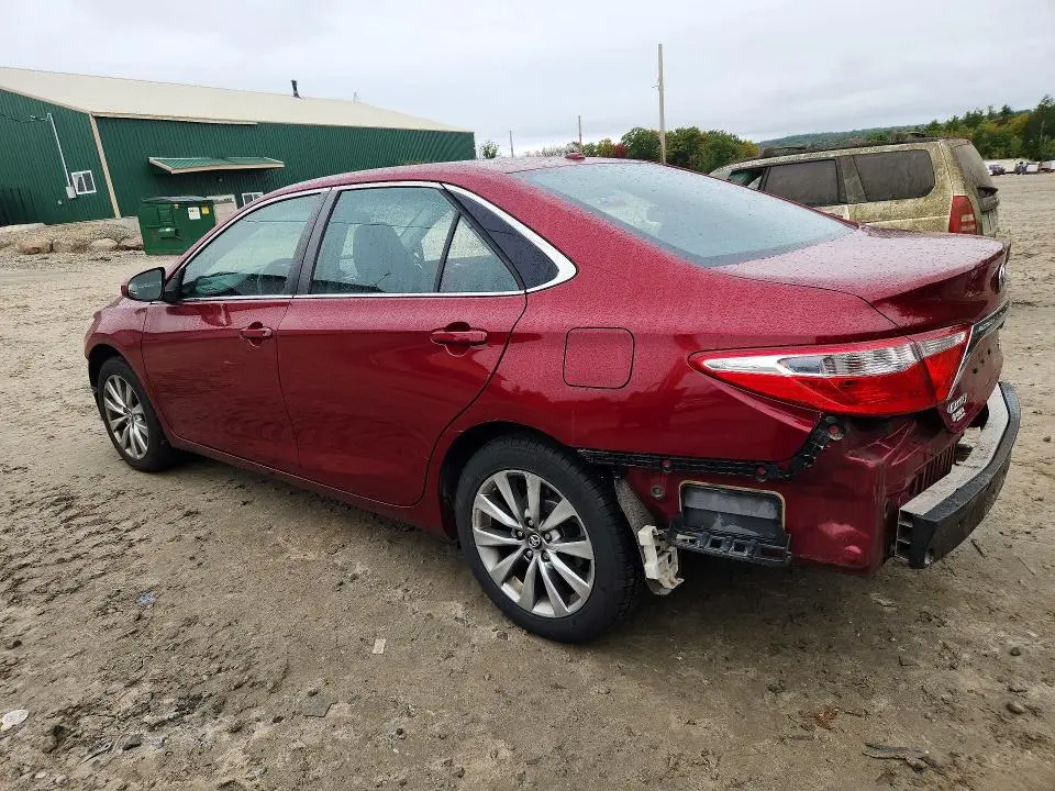 2017 TOYOTA CAMRY XLE  