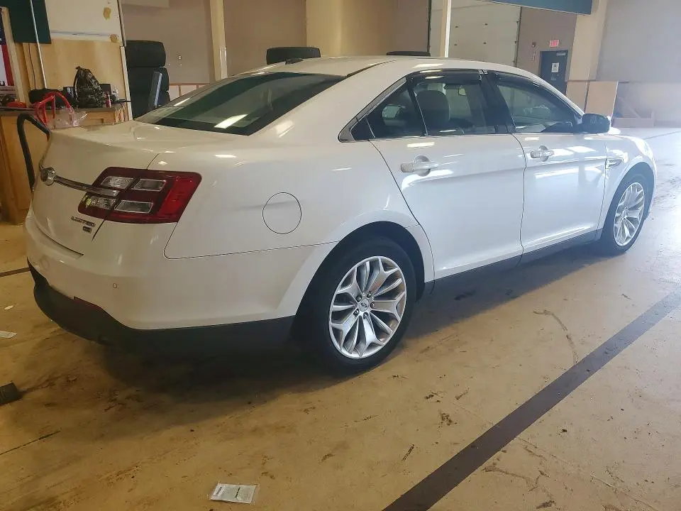 2016 FORD TAURUS LIMITED  
