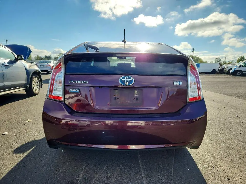 2013 TOYOTA PRIUS PERSONA SERIES SE  