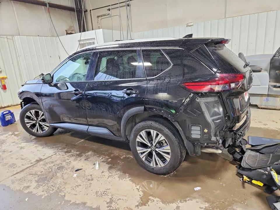 2021 NISSAN ROGUE SV  
