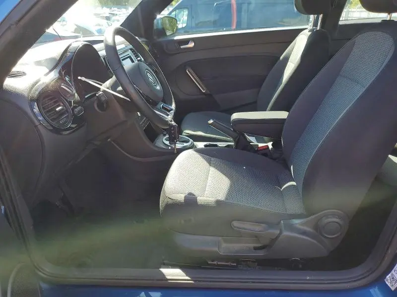 2019 VOLKSWAGEN BEETLE S  