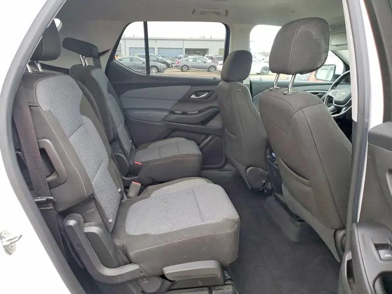 2018 CHEVROLET TRAVERSE LT  