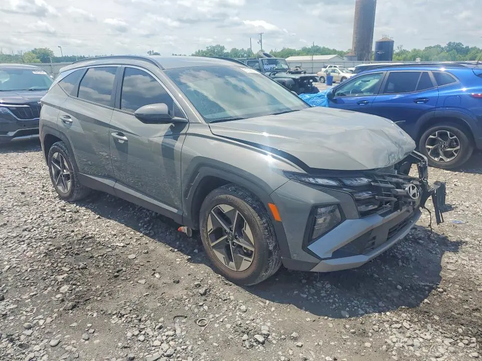 2025 HYUNDAI TUCSON SEL  