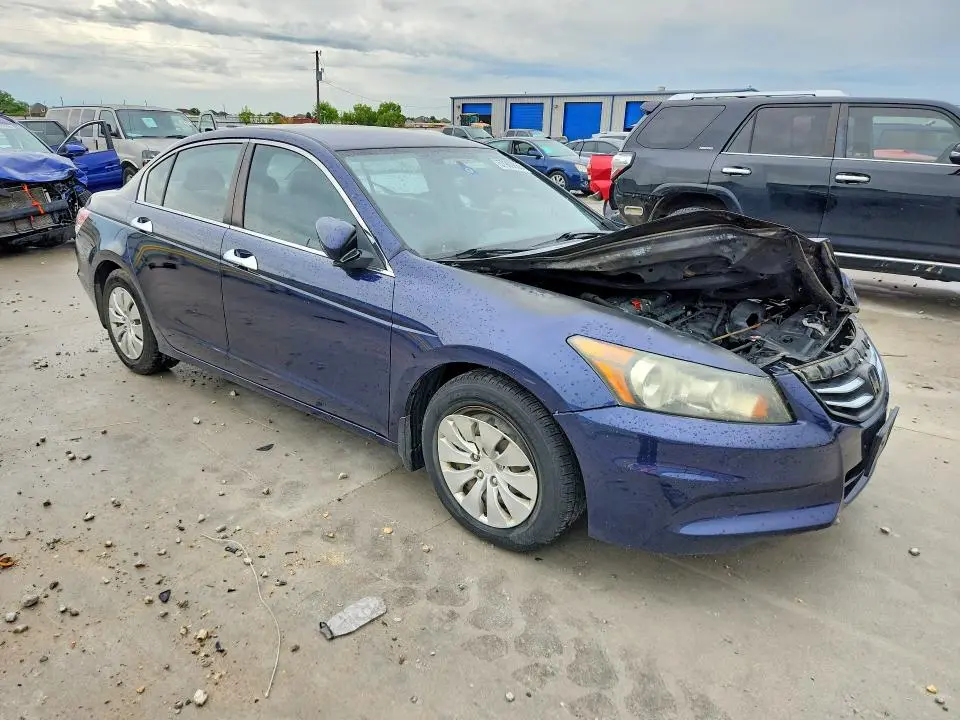 2011 HONDA ACCORD LX  