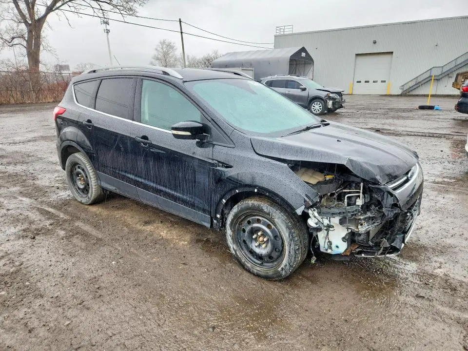 2016 FORD ESCAPE TITANIUM  