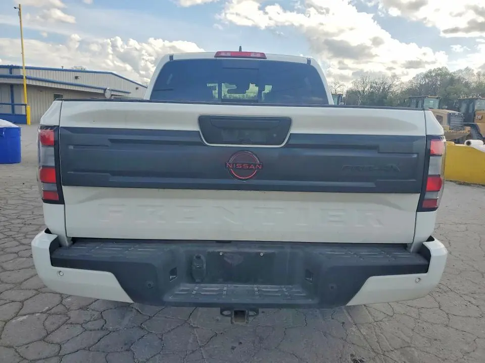 2025 NISSAN FRONTIER PRO-4X  