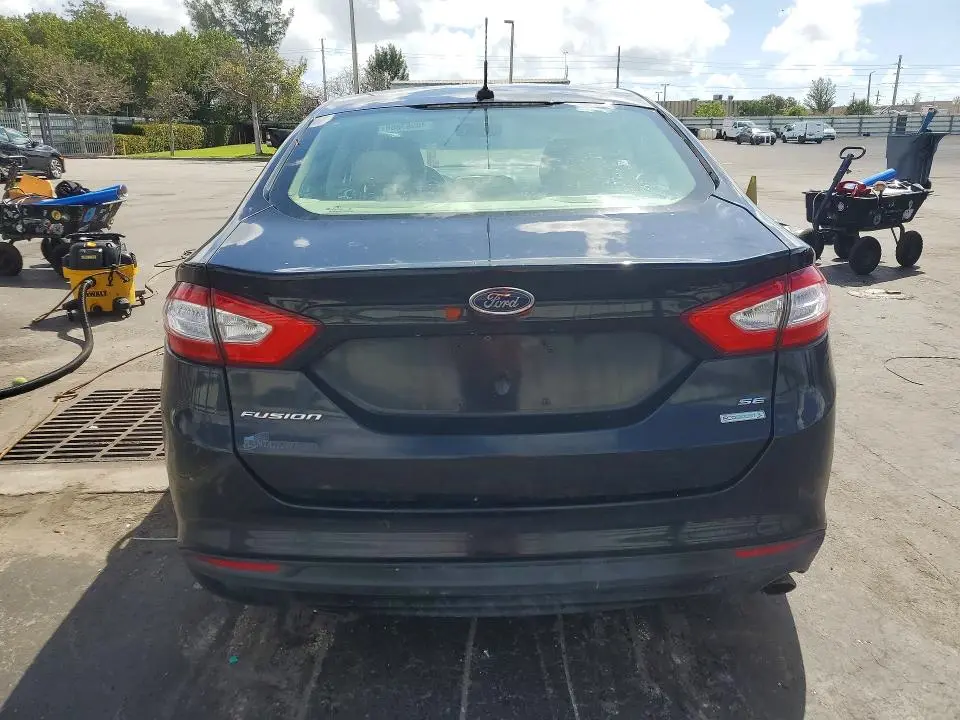 2016 FORD FUSION SE  
