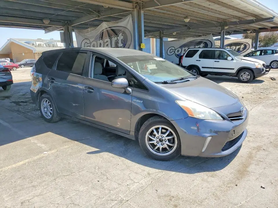 2012 TOYOTA PRIUS V TWO  