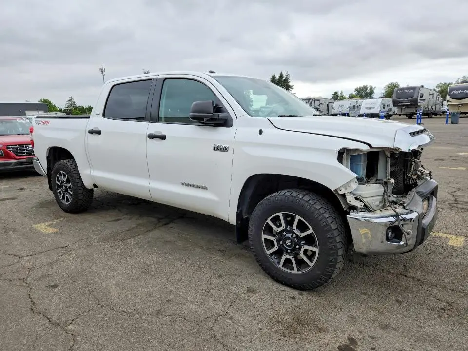 2019 TOYOTA TUNDRA SR5  