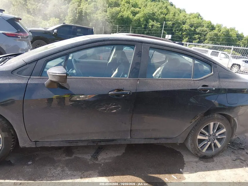 2021 NISSAN VERSA SV XTRONIC CVT